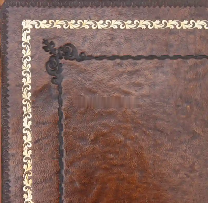 Desk leather tooling pattern 34