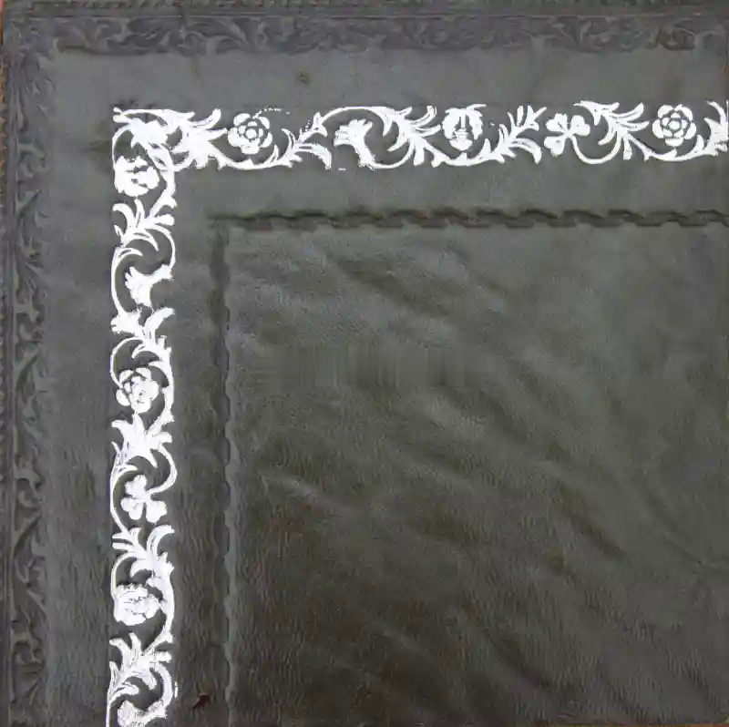 Desk leather tooling pattern 38