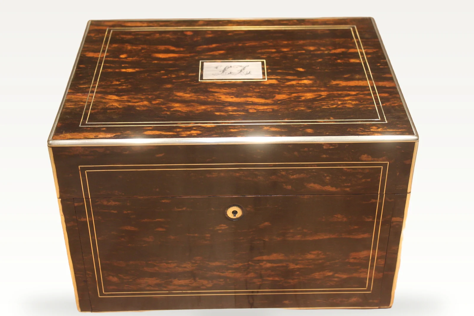 A ladies Victorian Coromandel travelling dressing and jewellery box — view 2