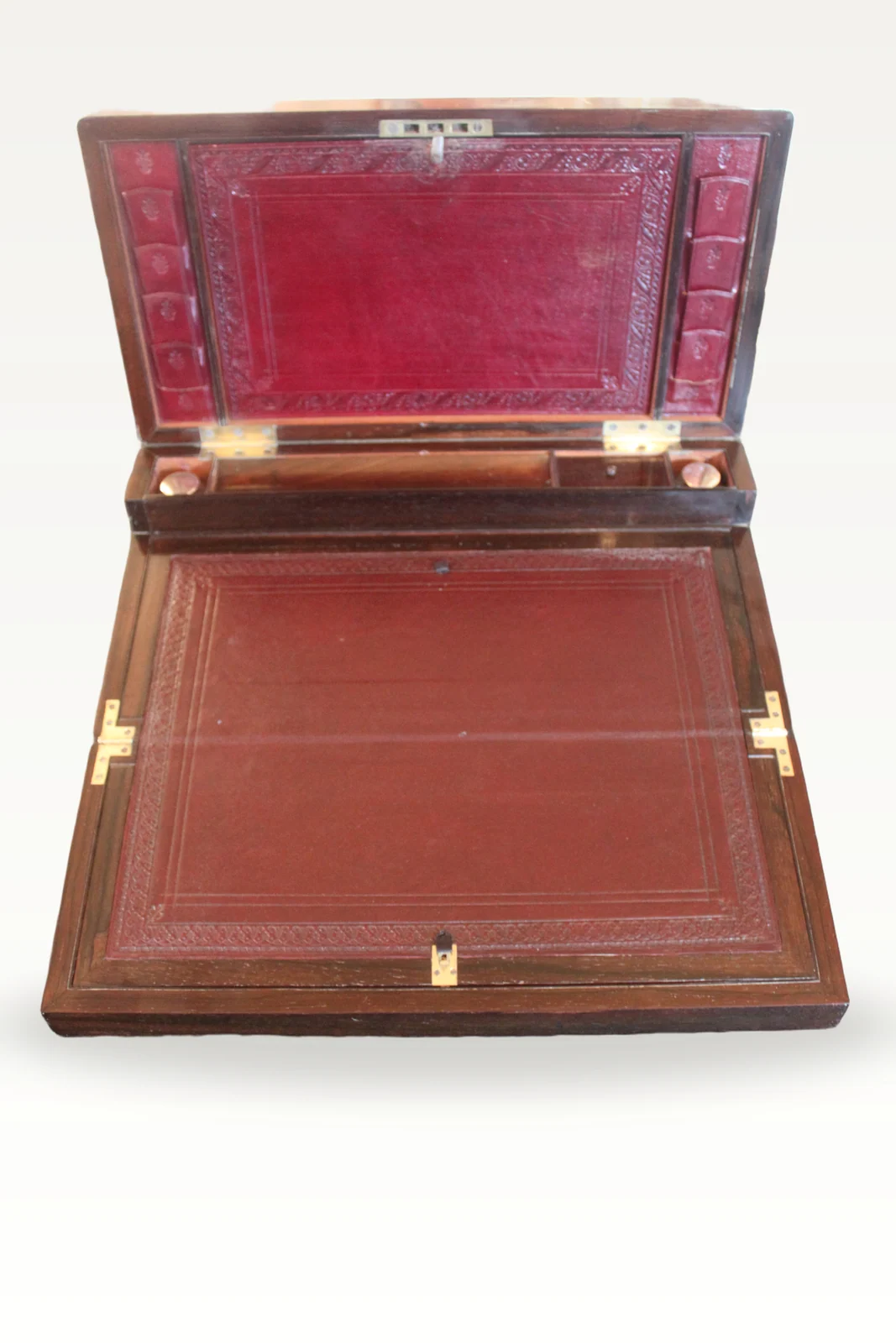 A fine late Georgian rosewood bi-fold writing slope with secret drawers — view 9