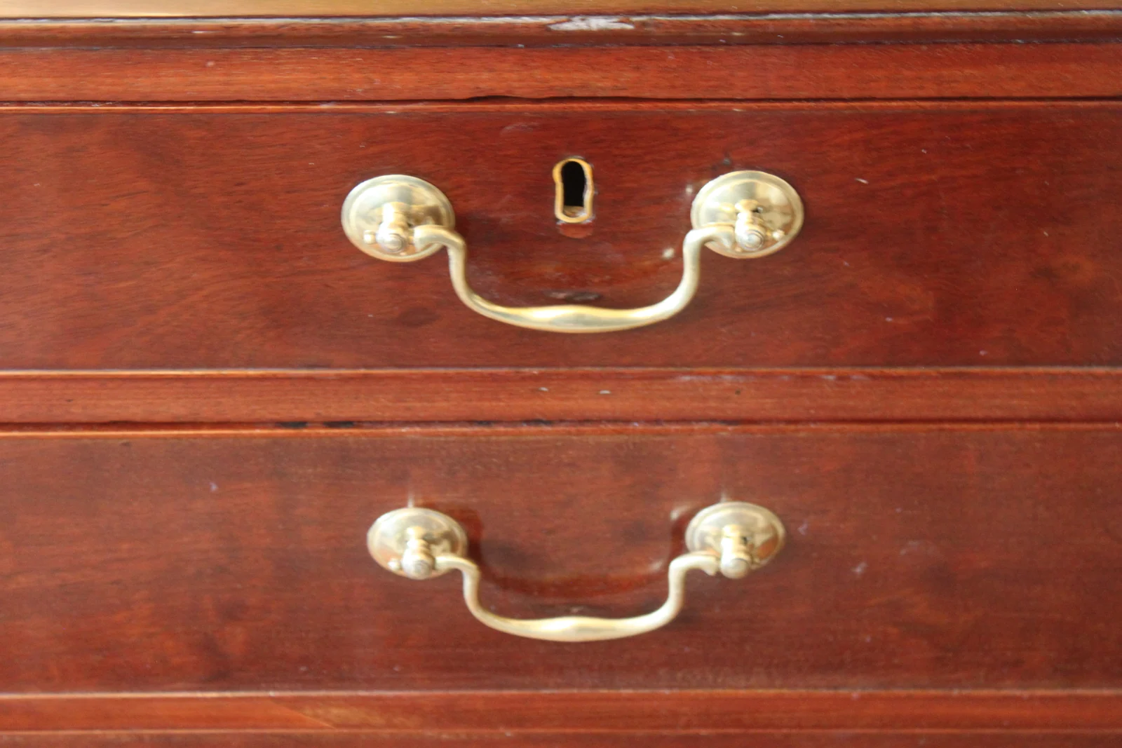 A large George III mahogany bureau with fitted interior — view 13