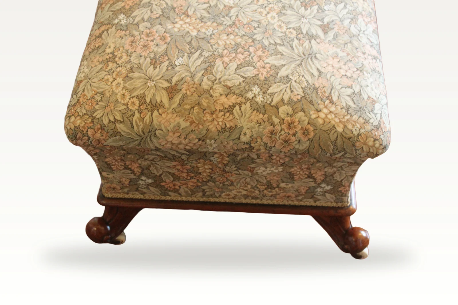 An impressive Victorian mahogany foot stool or ottoman — view 3
