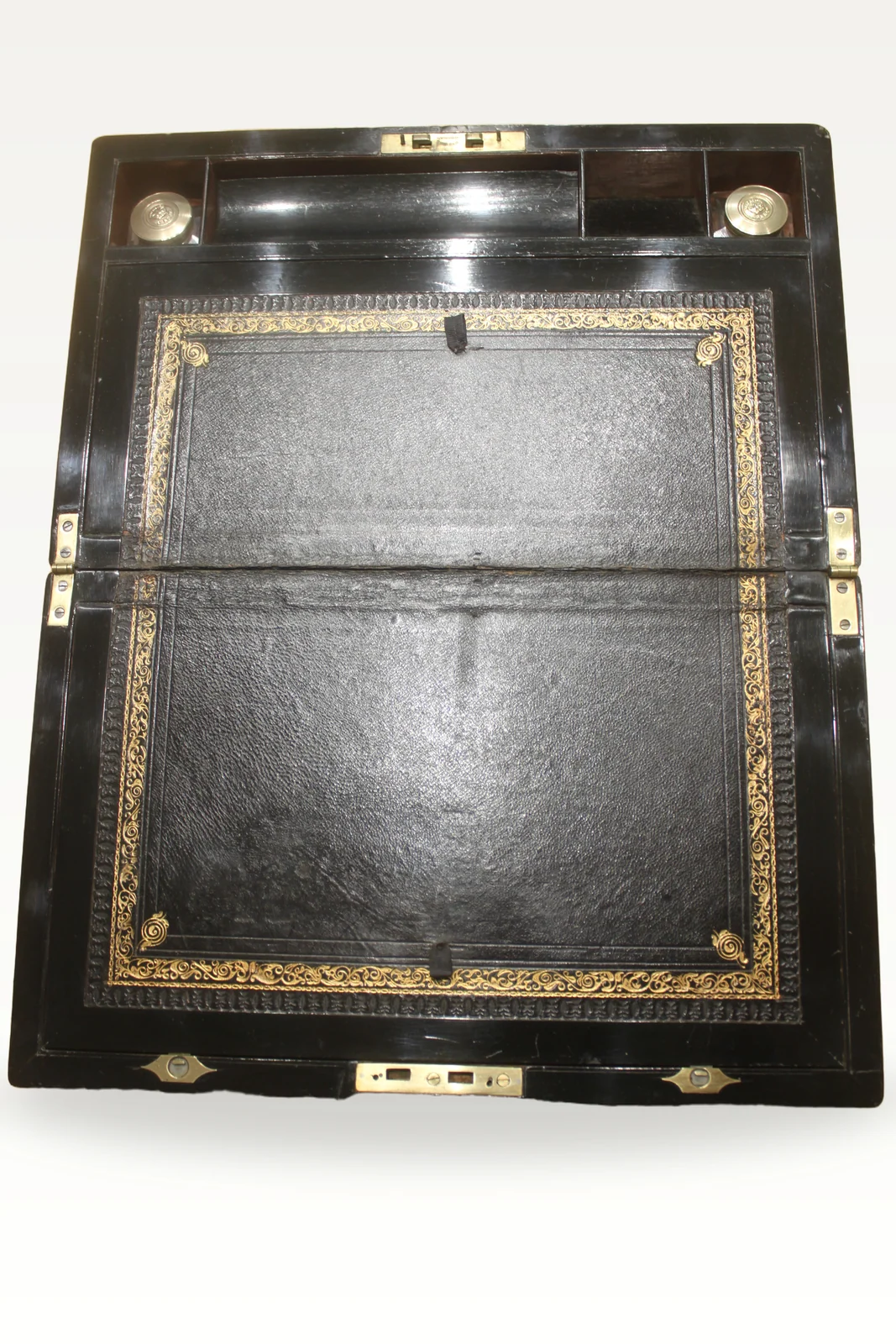 Burr walnut writing slope with secret drawers and Bramah lock — view 6
