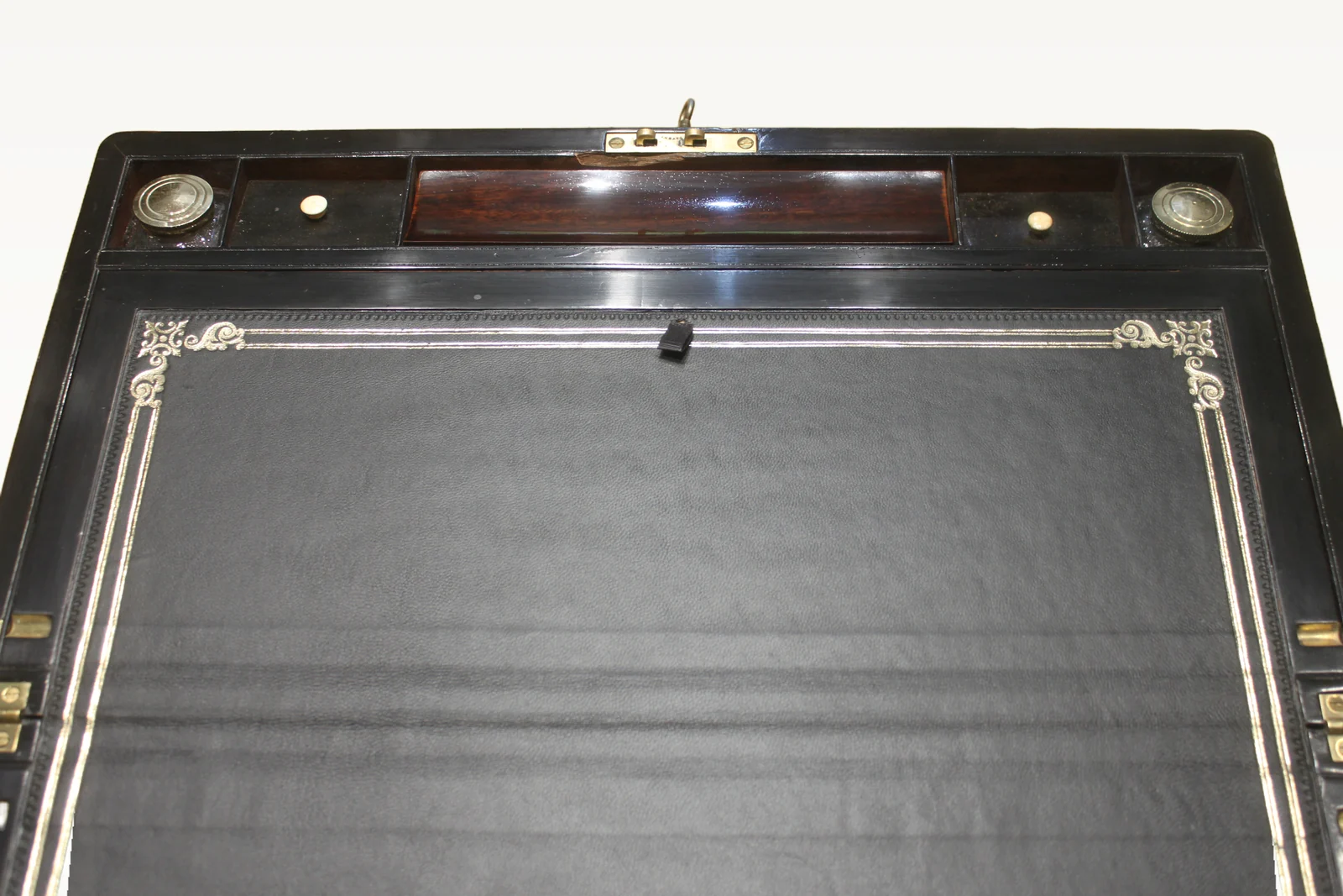 A large 19th century rosewood writing slope with brass inlay — view 6