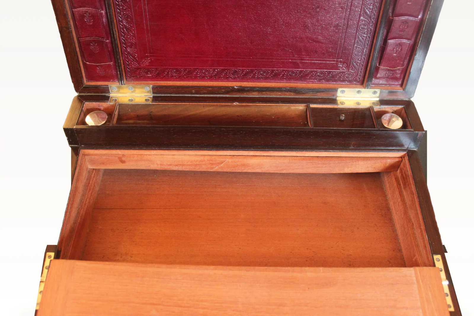 A fine late Georgian rosewood bi-fold writing slope with secret drawers — view 10