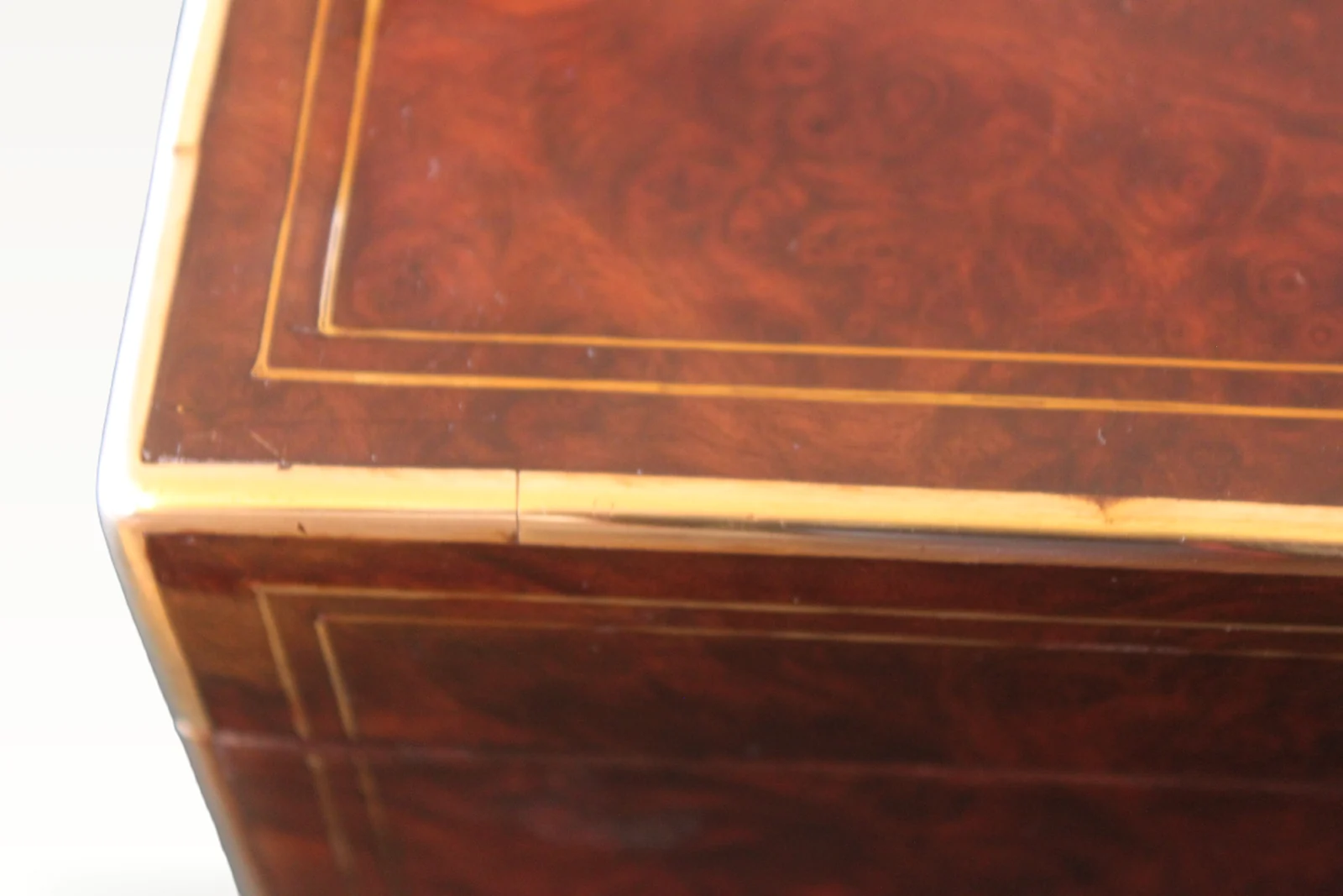Victorian burr walnut writing slope with secret drawers and compartment. — view 15