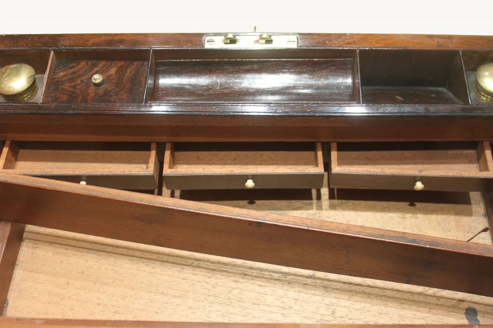 A substantial and impressive late Georgian rosewood and brass inlaid writing slo — view 10